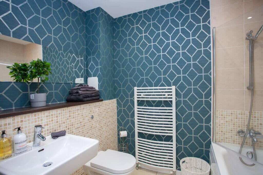 1 Bedroom Apartment In Very Central Location Glasgow Luaran gambar